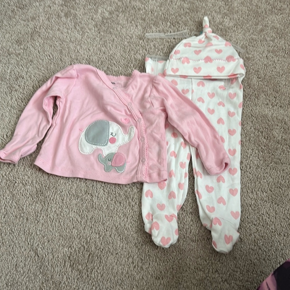 Gerber Organic baby outfit
